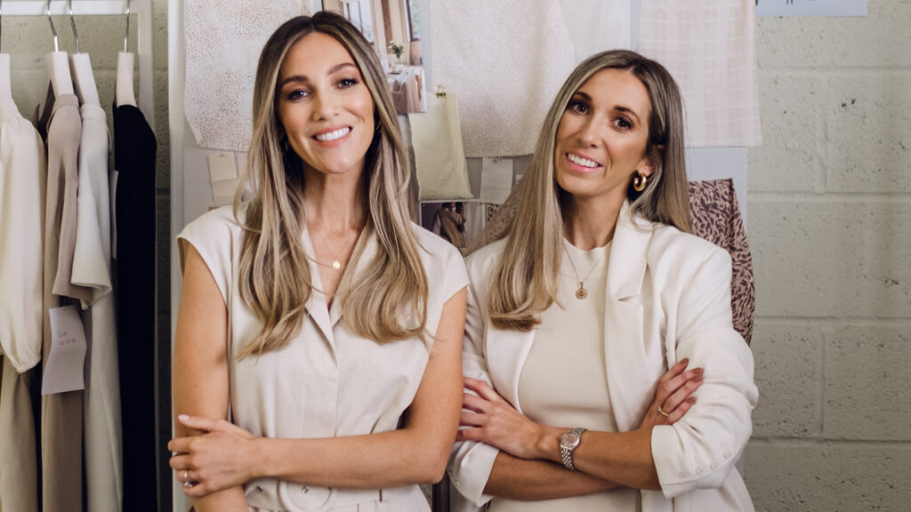 Effortless Elegance: Why Pretty Lavish Continues to Define Modern Women’s Fashion Stephanie and Samantha Frost Pretty Lavish 2 1