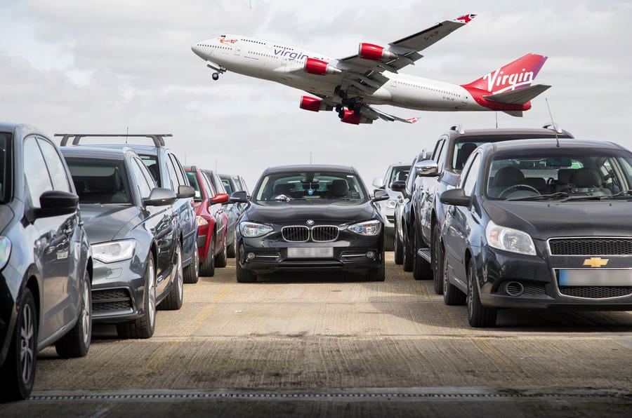 airport parking 936