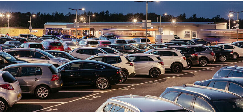 Travel with peace of mind: Why insuring your car when flying from the airport is worth it. makinera